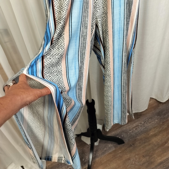 2/$30 Venus Pastel Blue & Pink Halter Jumpsuit‎ Womens Sz S Super Soft - Picture 3 of 16